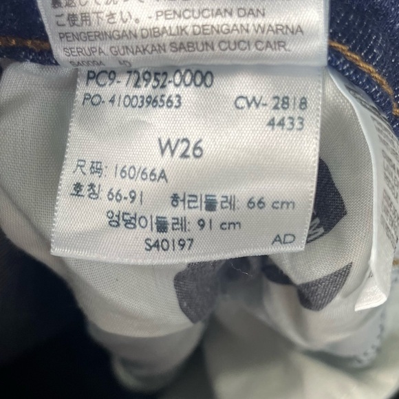 Levi’s Jeans Womens 26 Engineered Baggy Tapered Cropped Dark Wash Denim Casual - Picture 9 of 10